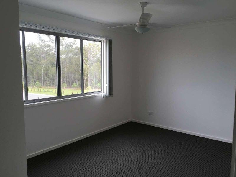 2 Rickard Close, Pimpama QLD 4209