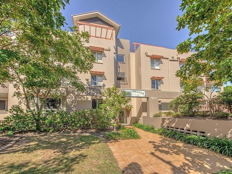 14/18-22 Parker Street, Labrador QLD 4215