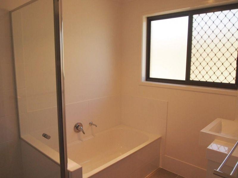 4 Paddy Circuit, Ormeau QLD 4208