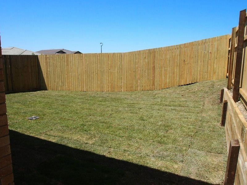 4 Paddy Circuit, Ormeau QLD 4208