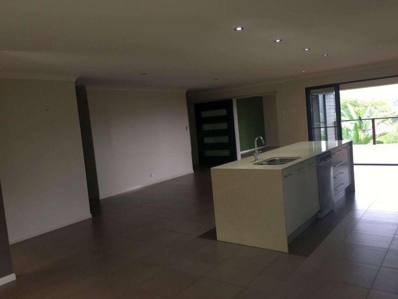 36 Sawtell Drive, Currumbin Waters QLD 4223