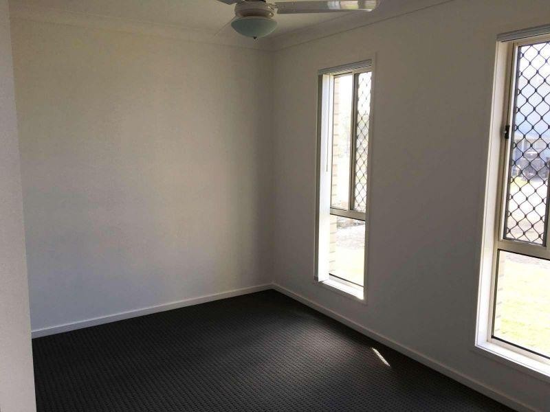 3 Rickard Close, Pimpama QLD 4209