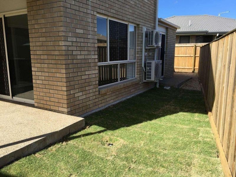 3 Rickard Close, Pimpama QLD 4209