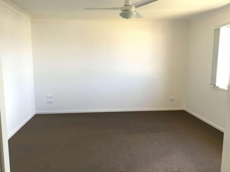 4 Rickard Close, Pimpama QLD 4209