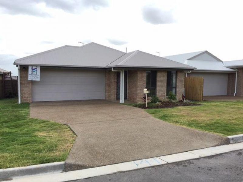 10 McVeigh Street, Pimpama QLD 4209