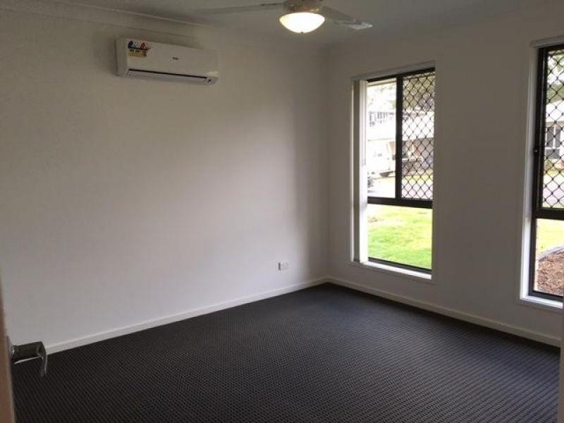 10 McVeigh Street, Pimpama QLD 4209