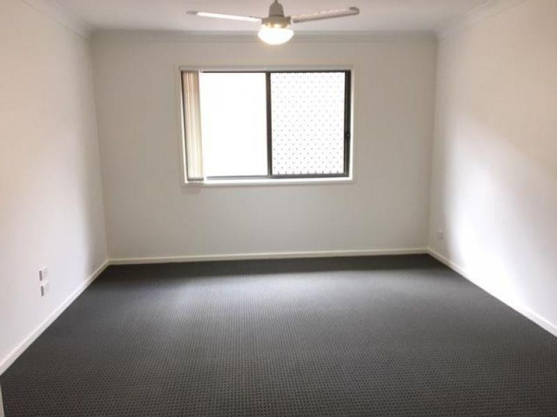 10 McVeigh Street, Pimpama QLD 4209