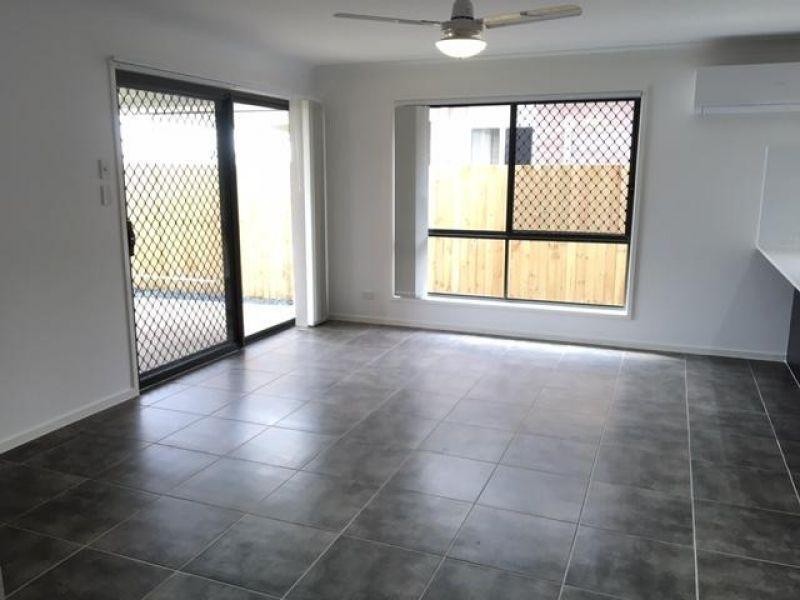 10 McVeigh Street, Pimpama QLD 4209