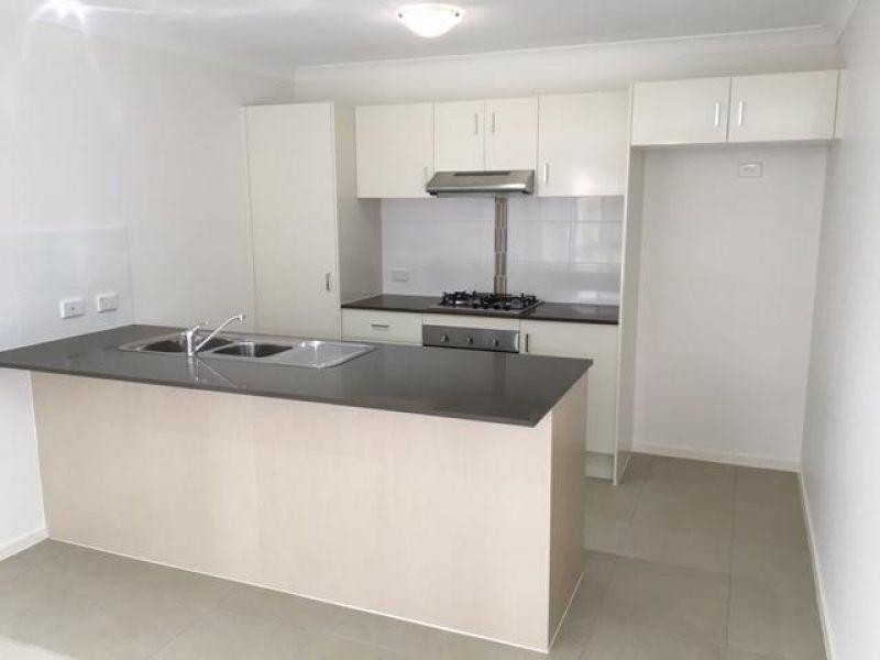 12 McVeigh Street, Pimpama QLD 4209