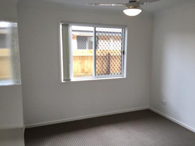 12 McVeigh Street, Pimpama QLD 4209