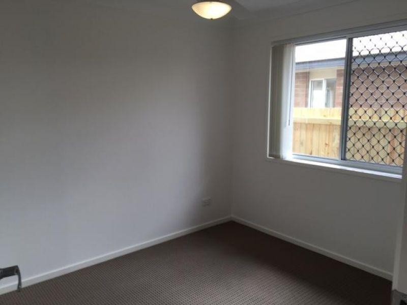 12 McVeigh Street, Pimpama QLD 4209