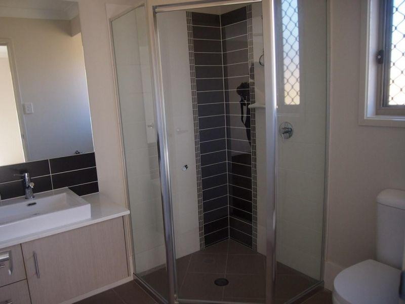 15 Flora Terrace, Pimpama QLD 4209