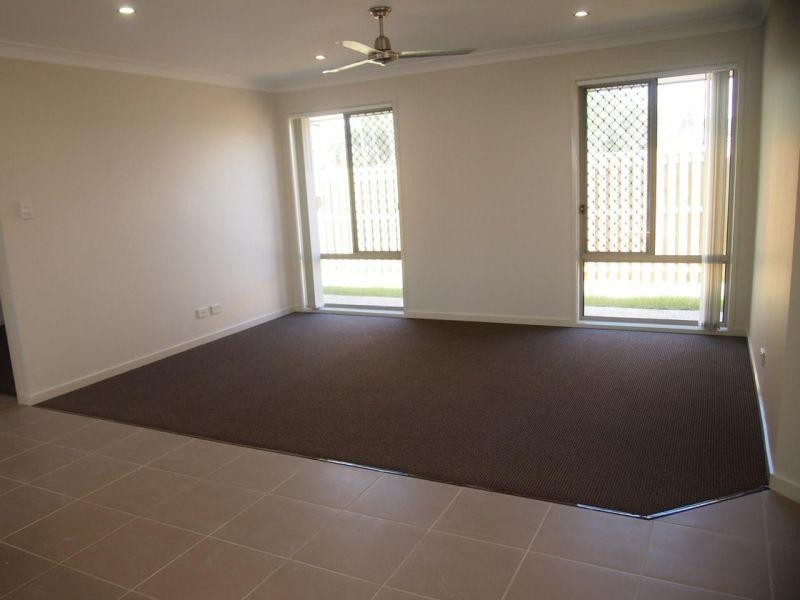 15 Flora Terrace, Pimpama QLD 4209