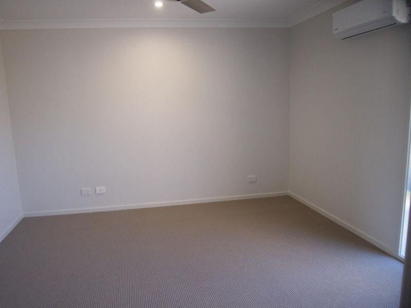 38 Flora Terrace, Pimpama QLD 4209