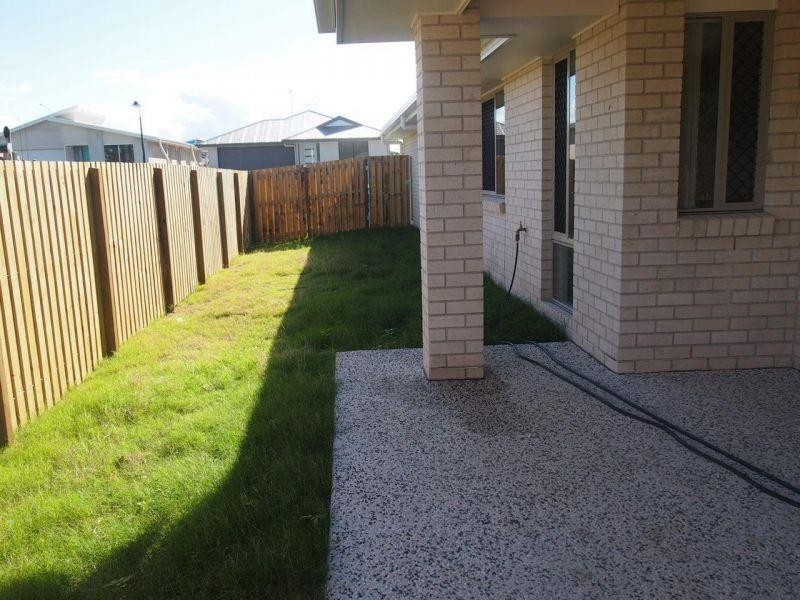 38 Flora Terrace, Pimpama QLD 4209