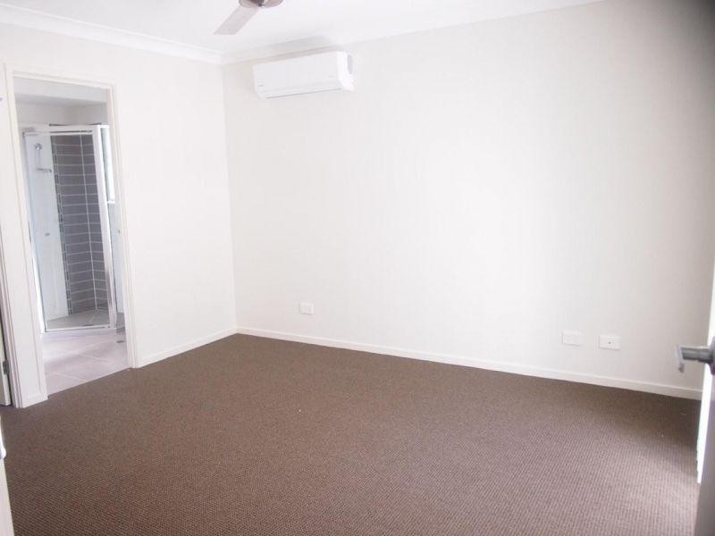 47 Flora Terrace, Pimpama QLD 4209