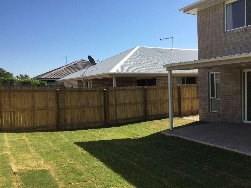 11 Perger Street, Pimpama QLD 4209