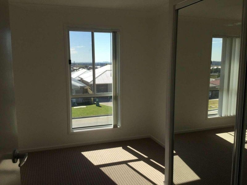 11 Perger Street, Pimpama QLD 4209