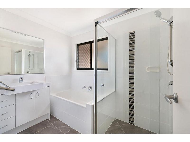 10 Perger Street, Pimpama QLD 4209