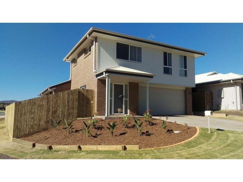 8 Rothbury Terrace, Pimpama QLD 4209