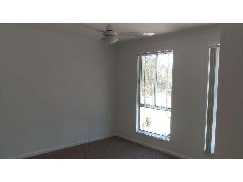 8 Rothbury Terrace, Pimpama QLD 4209