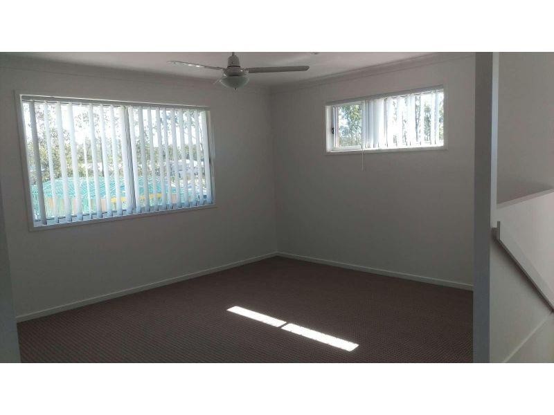 8 Rothbury Terrace, Pimpama QLD 4209