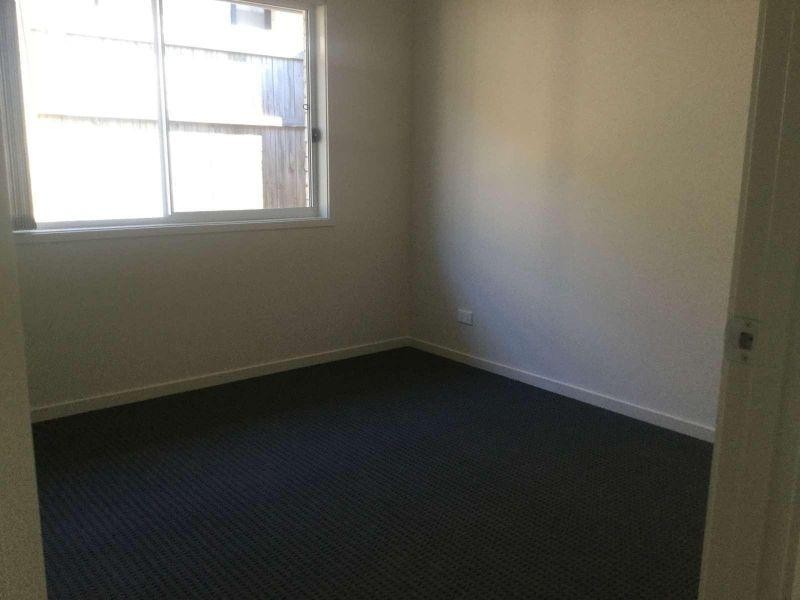 1/13 Milly Circuit, Ormeau QLD 4208