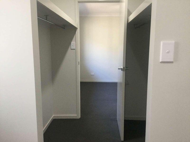 1/13 Milly Circuit, Ormeau QLD 4208