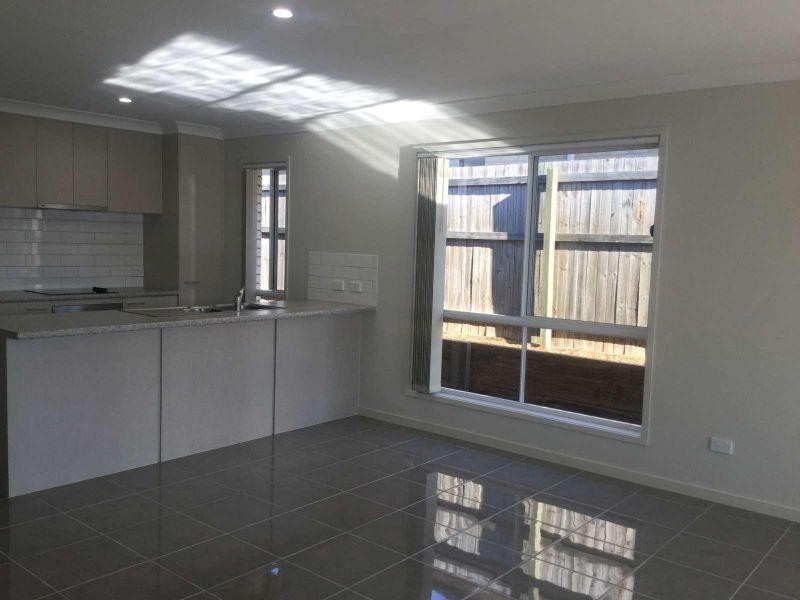 1/13 Milly Circuit, Ormeau QLD 4208