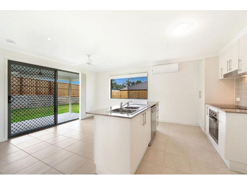 25 Flora Terrace, Pimpama QLD 4209