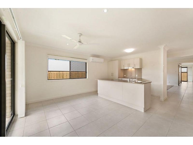 25 Flora Terrace, Pimpama QLD 4209