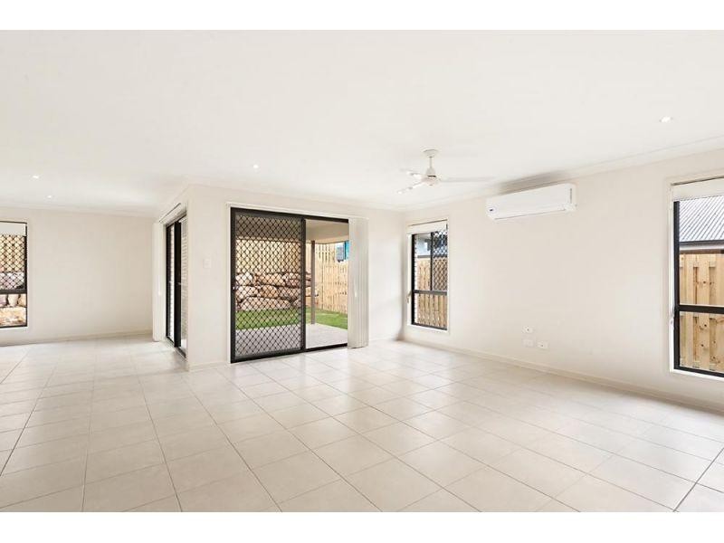 37 Flora Terrace, Pimpama QLD 4209