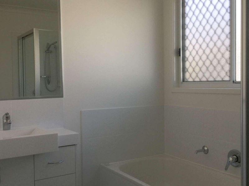 1 Steven Crescent, Pimpama QLD 4209
