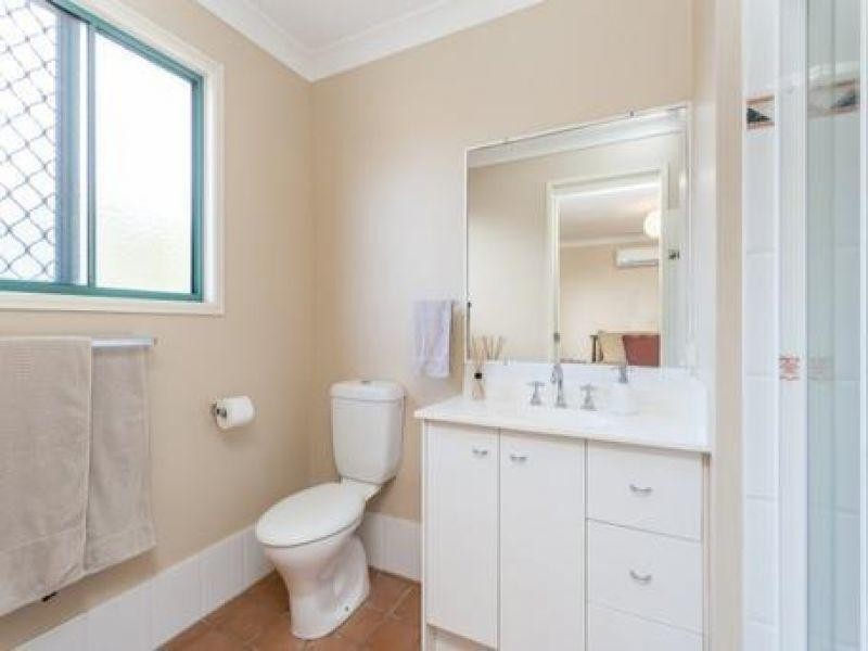 5 Serafina Drive, Helensvale QLD 4212