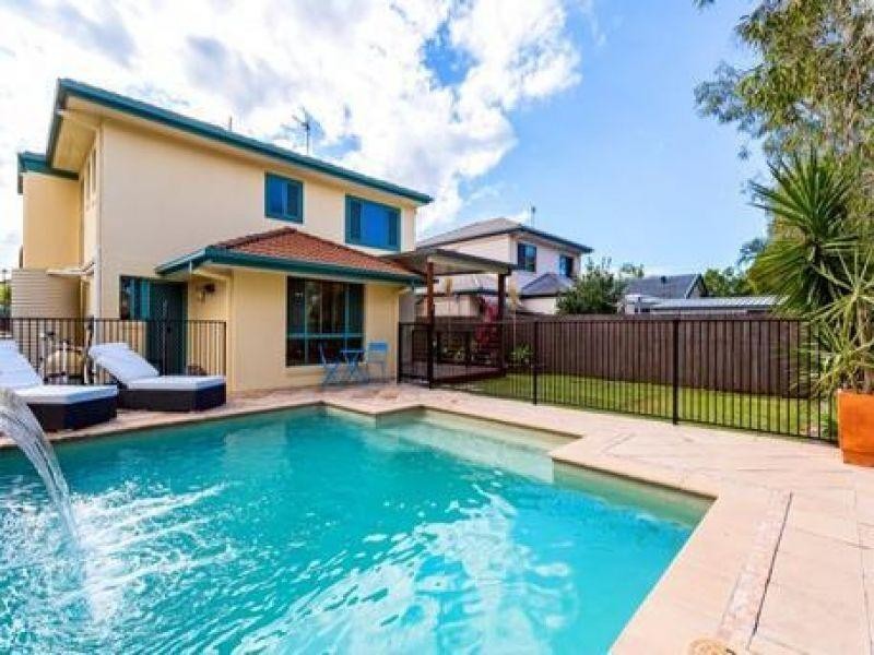 5 Serafina Drive, Helensvale QLD 4212