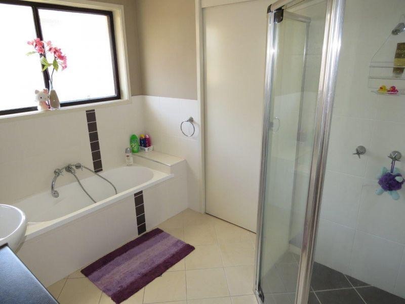 4 Royal View Close, Burleigh Heads QLD 4220