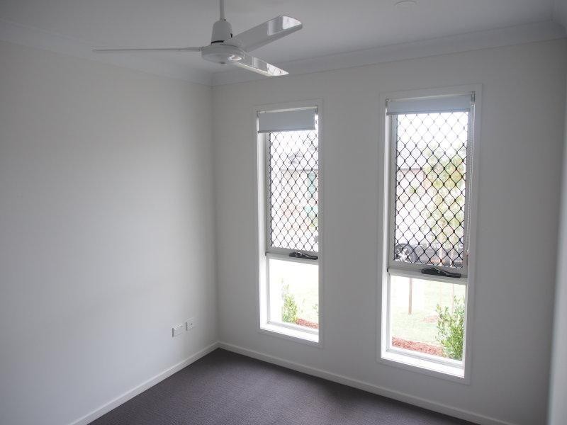 27 Bottle Brush Circuit, Lot 201, Coomera QLD 4209