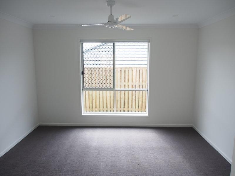 27 Bottle Brush Circuit, Lot 201, Coomera QLD 4209