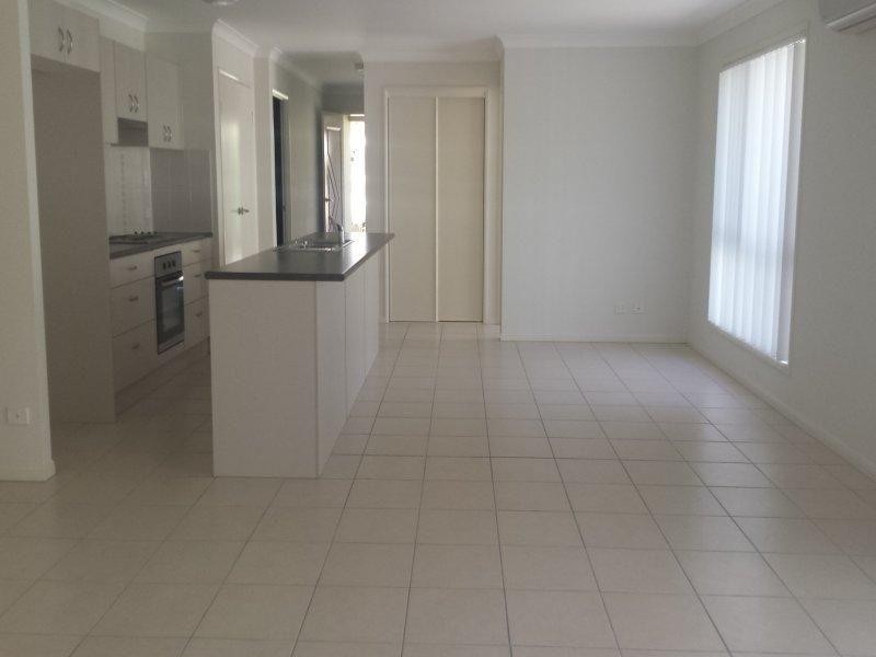 7 Stratus Lane, Coomera QLD 4209
