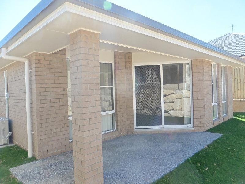 4 Vista Crescent, Pimpama QLD 4209