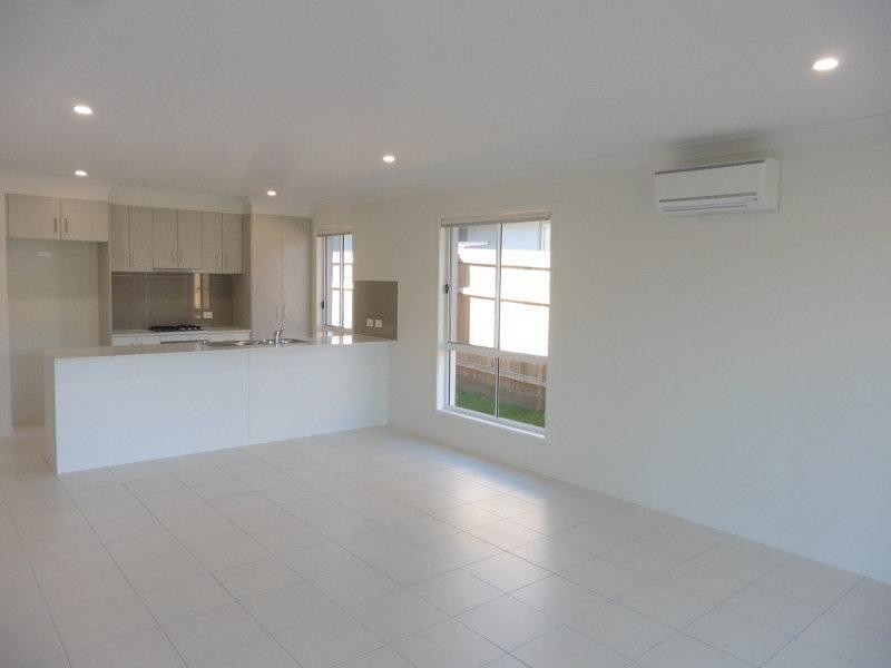 37 Lot 35 MacIntyre Parade, Pacific Pines QLD 4211