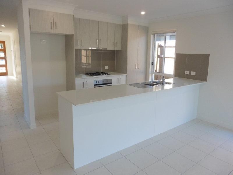 37 Lot 35 MacIntyre Parade, Pacific Pines QLD 4211