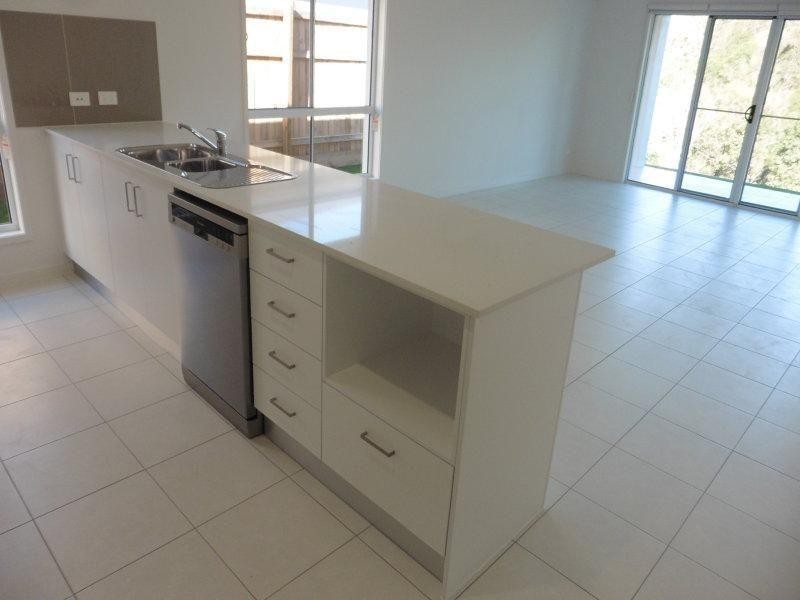 37 Lot 35 MacIntyre Parade, Pacific Pines QLD 4211