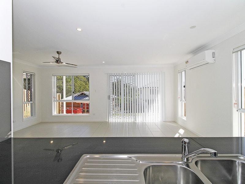 15 McAllisters Crescent, Coomera QLD 4209