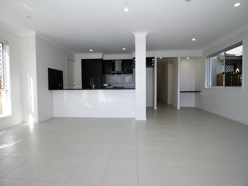 15 McAllisters Crescent, Coomera QLD 4209