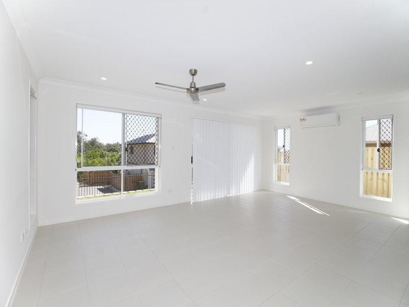 15 McAllisters Crescent, Coomera QLD 4209