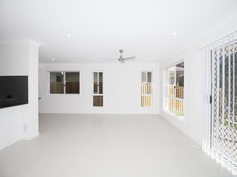 15 McAllisters Crescent, Coomera QLD 4209