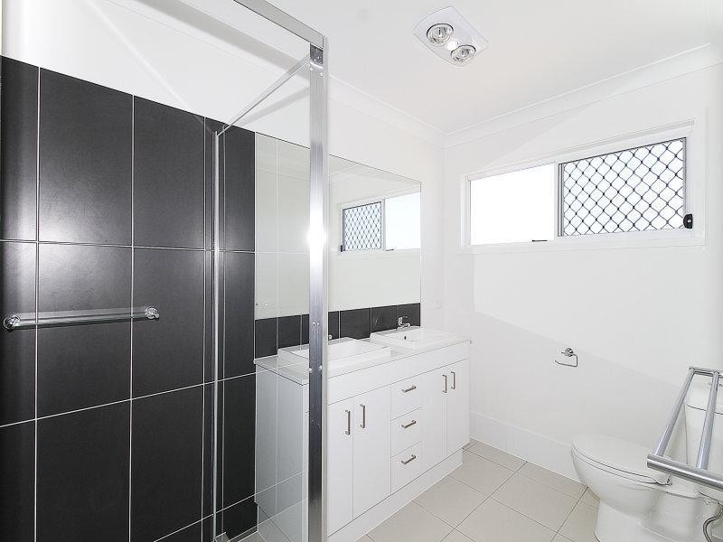 15 McAllisters Crescent, Coomera QLD 4209