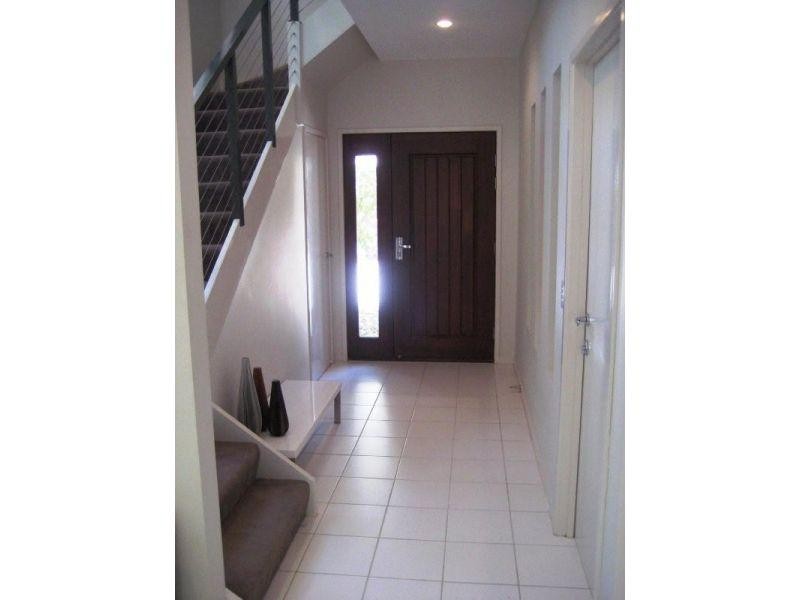 9/73-75 Benowa Road, Southport QLD 4215