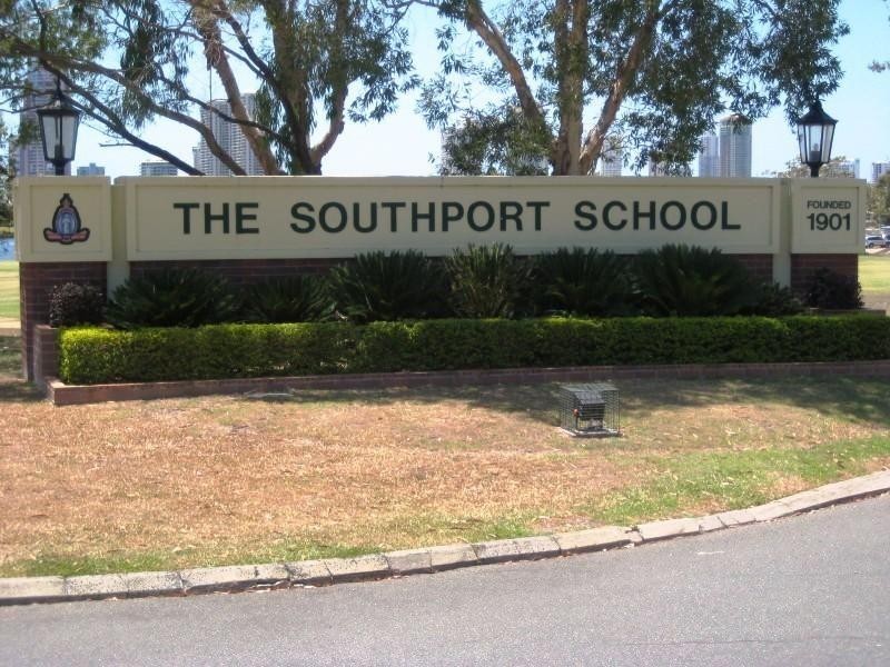 9/73-75 Benowa Road, Southport QLD 4215